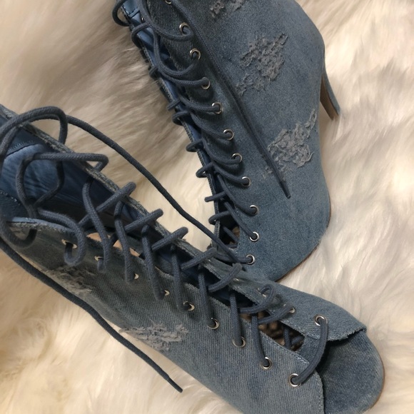 Distressed denim heels - Picture 1 of 3